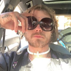 Meet your Posher, Thomas